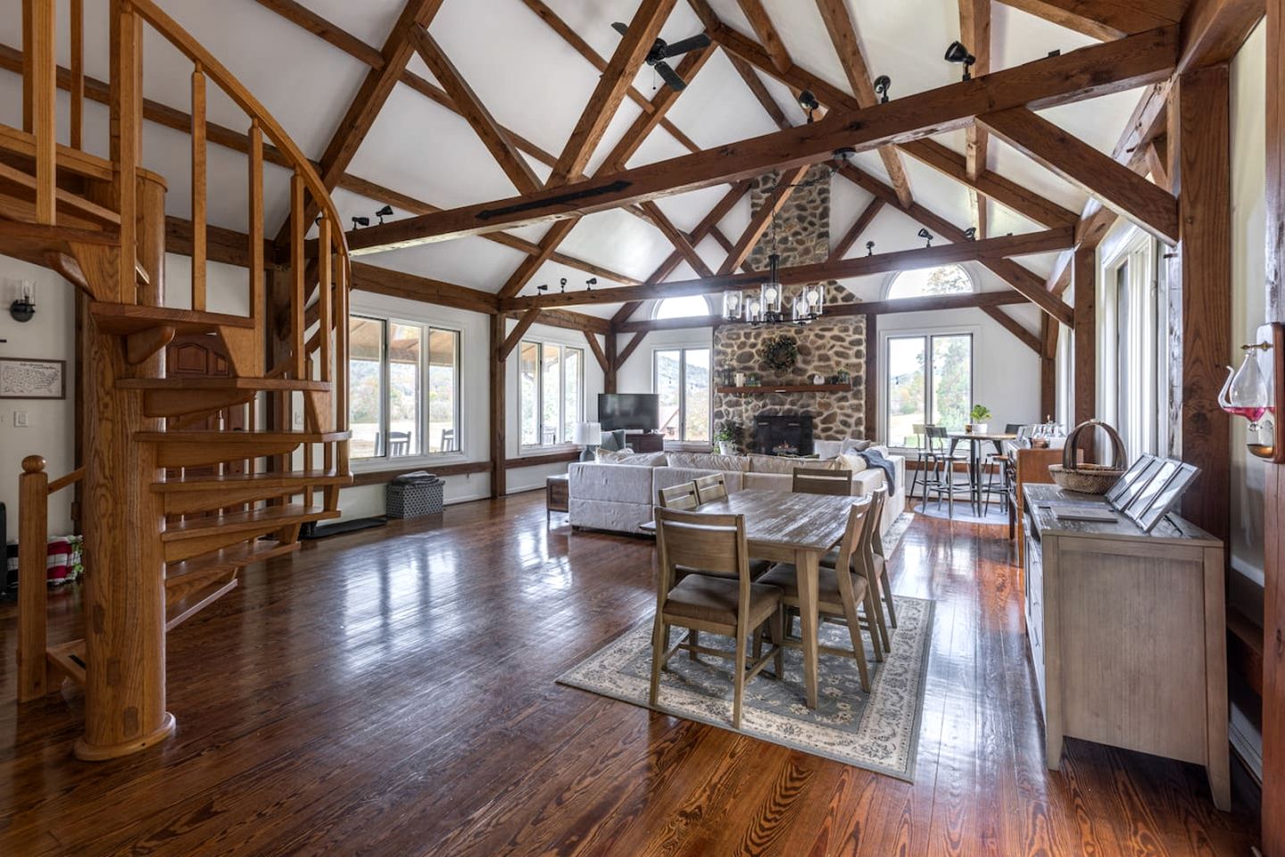 Impressive Cottage Beautifully Renovated with Sauna and Fire Pit in Virginia