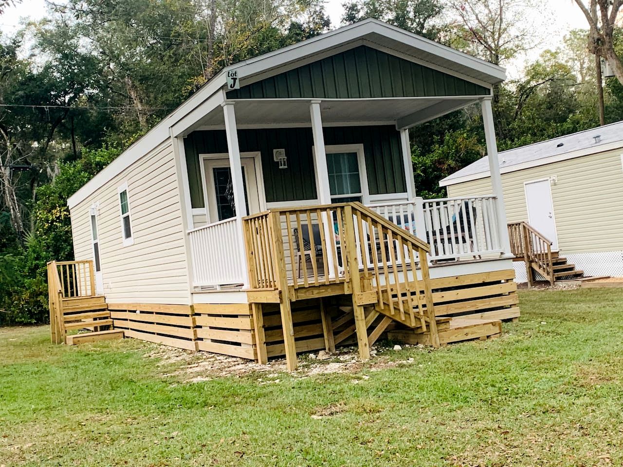 Cottages (United States of America, Dunnellon, Florida)