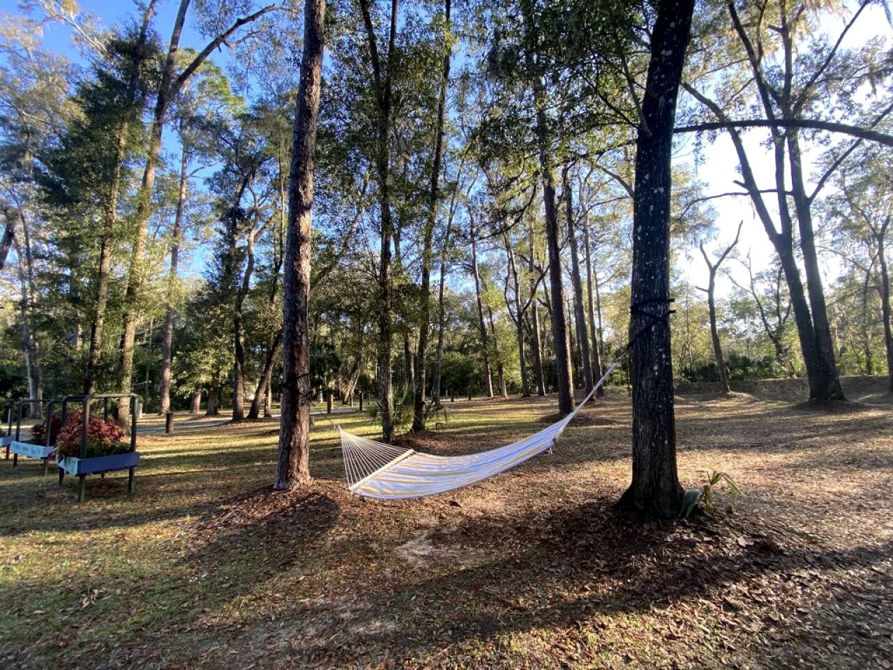 Impressive Cottage with Fire Pit in Dunnellon, Florida