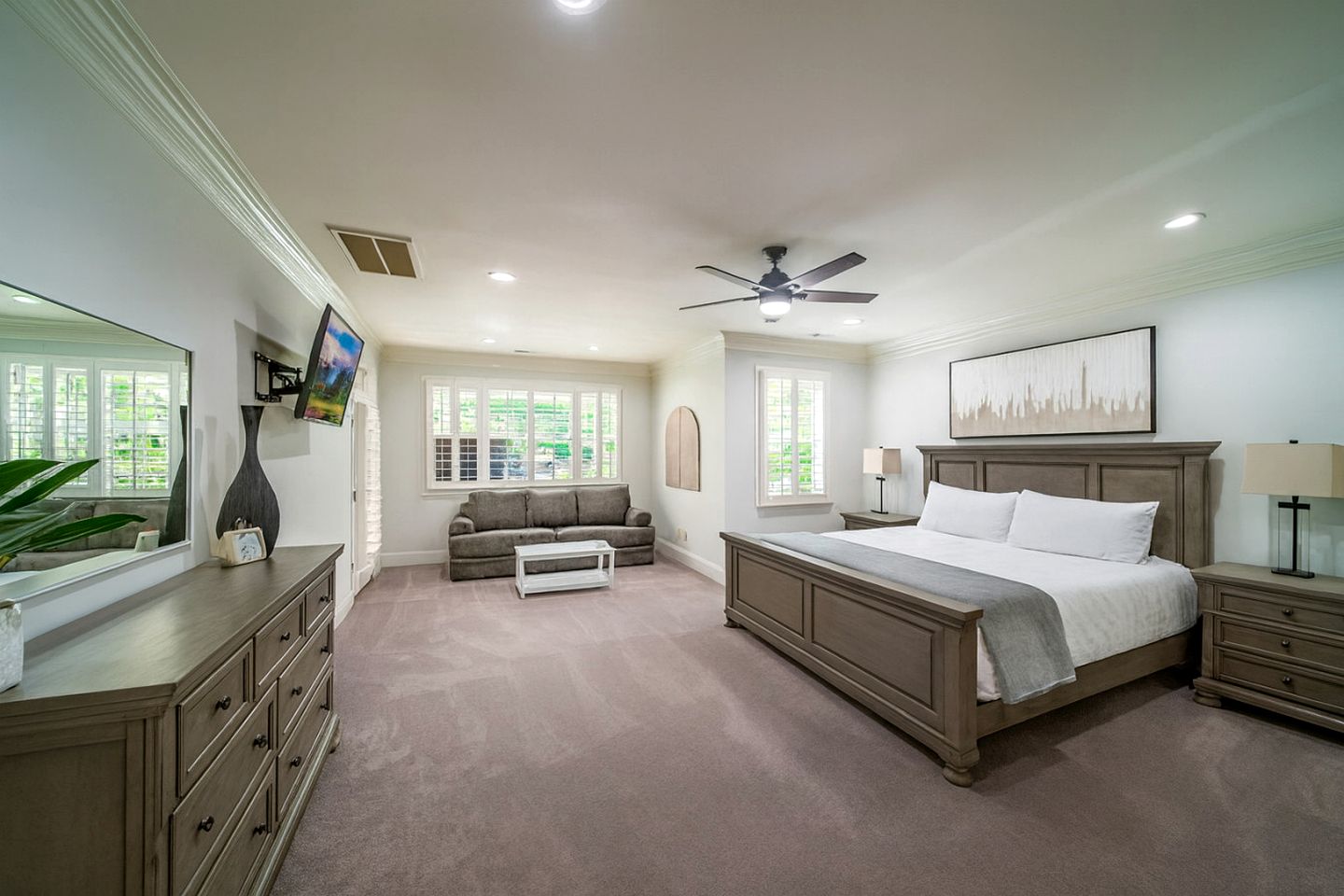 Impressive Luxurious Rental with Pool and Game Space in NC