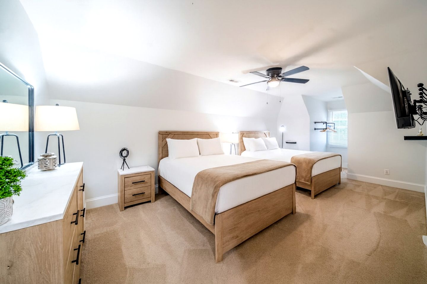 Impressive Luxurious Rental with Pool and Game Space in NC