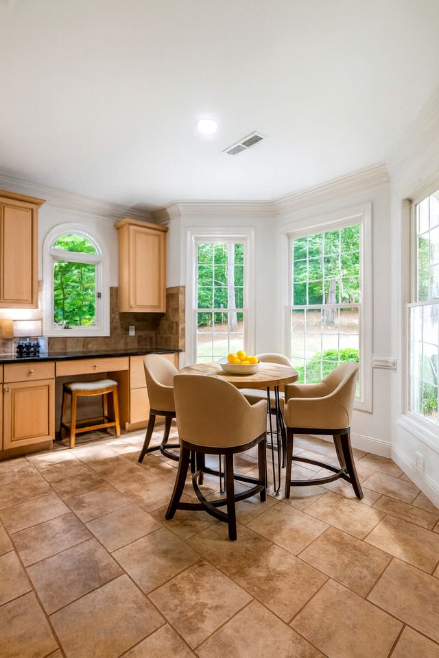 Impressive Luxurious Rental with Pool and Game Space in NC