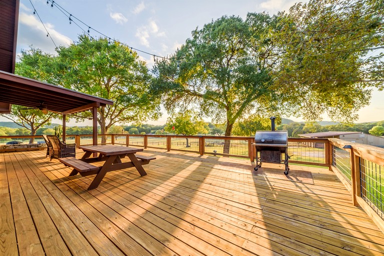Cabins (United States of America, Ingram, Texas)