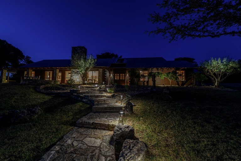 Cabins (United States of America, Ingram, Texas)
