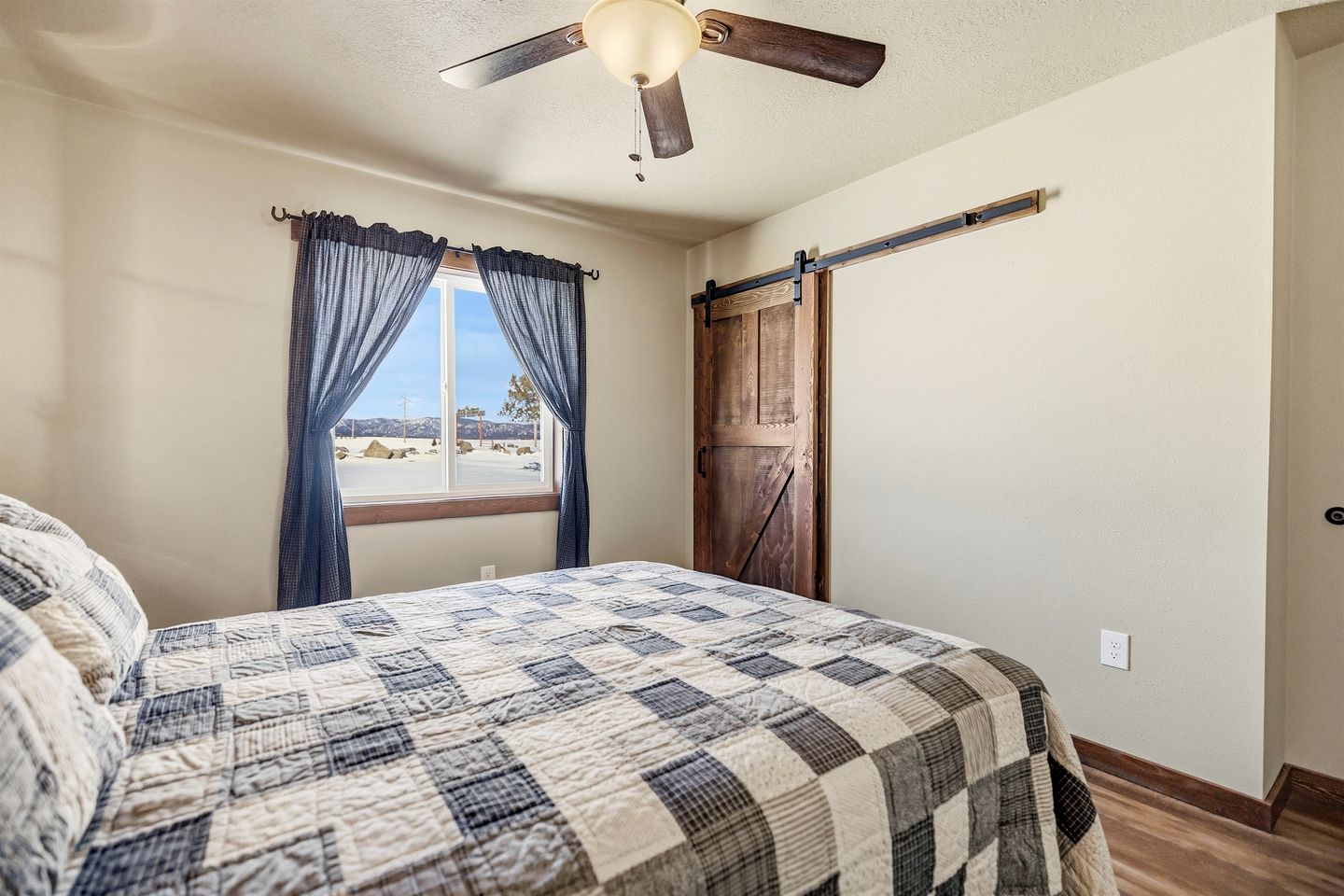 Impressive Old West Cabin with Fireplace in Island Park, Idaho
