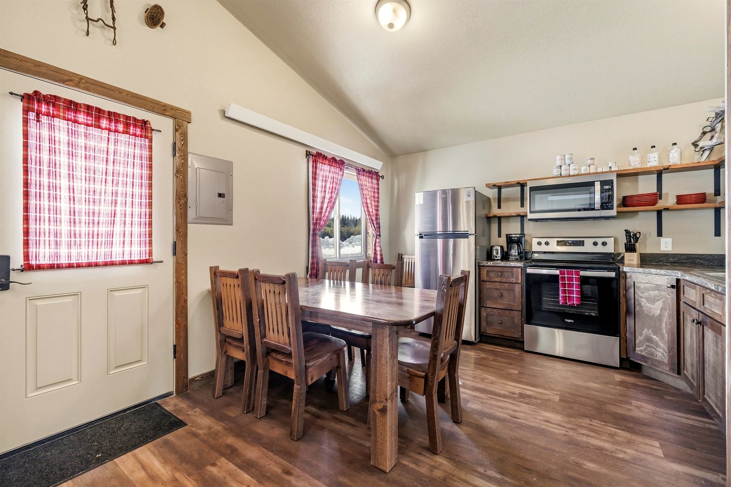 Impressive Old West Cabin with Fireplace in Island Park, Idaho