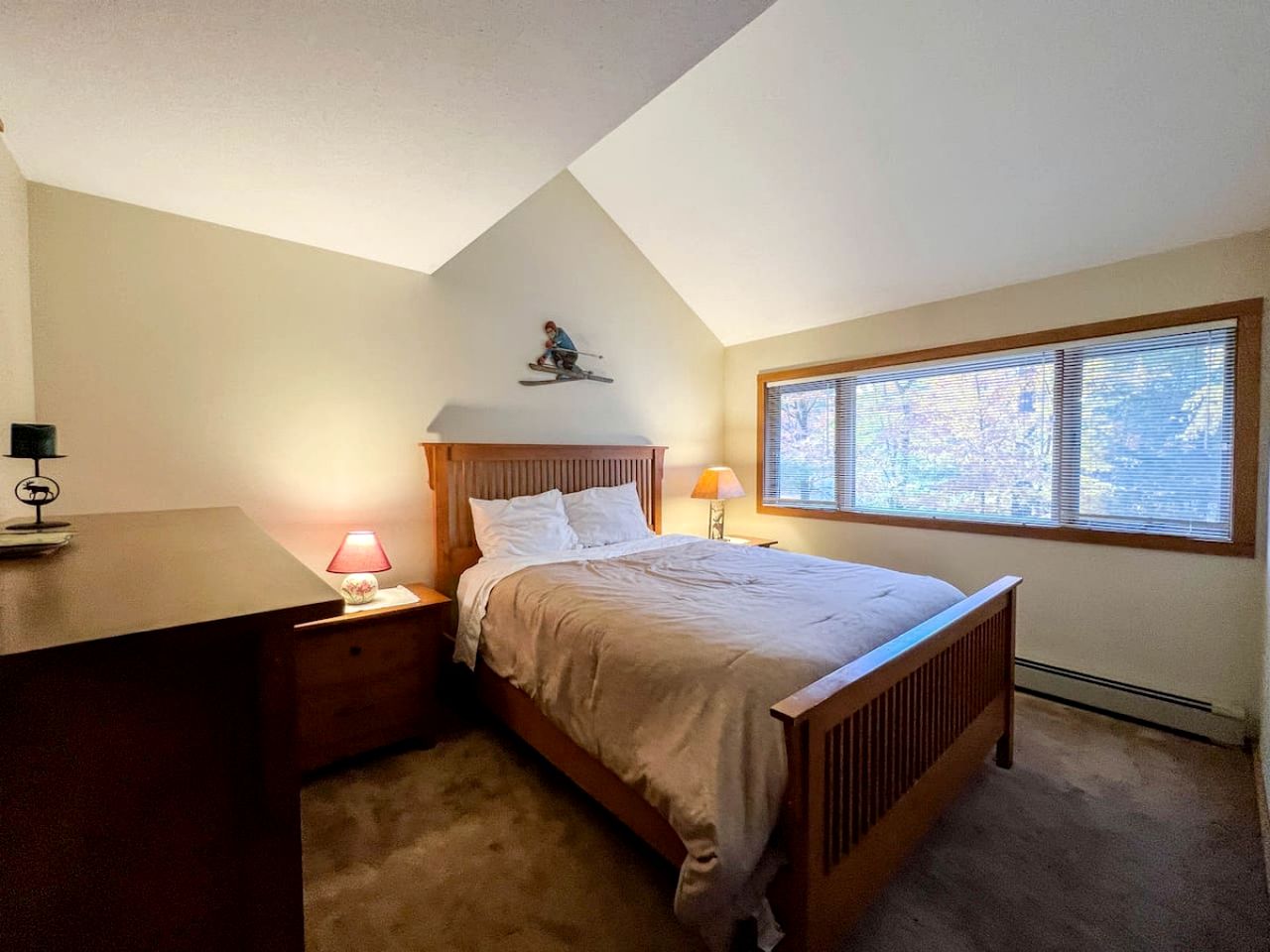 Impressive Secluded Cabin with Gorgeous Sights and Swimming Pool in Bartlett, New Hampshire
