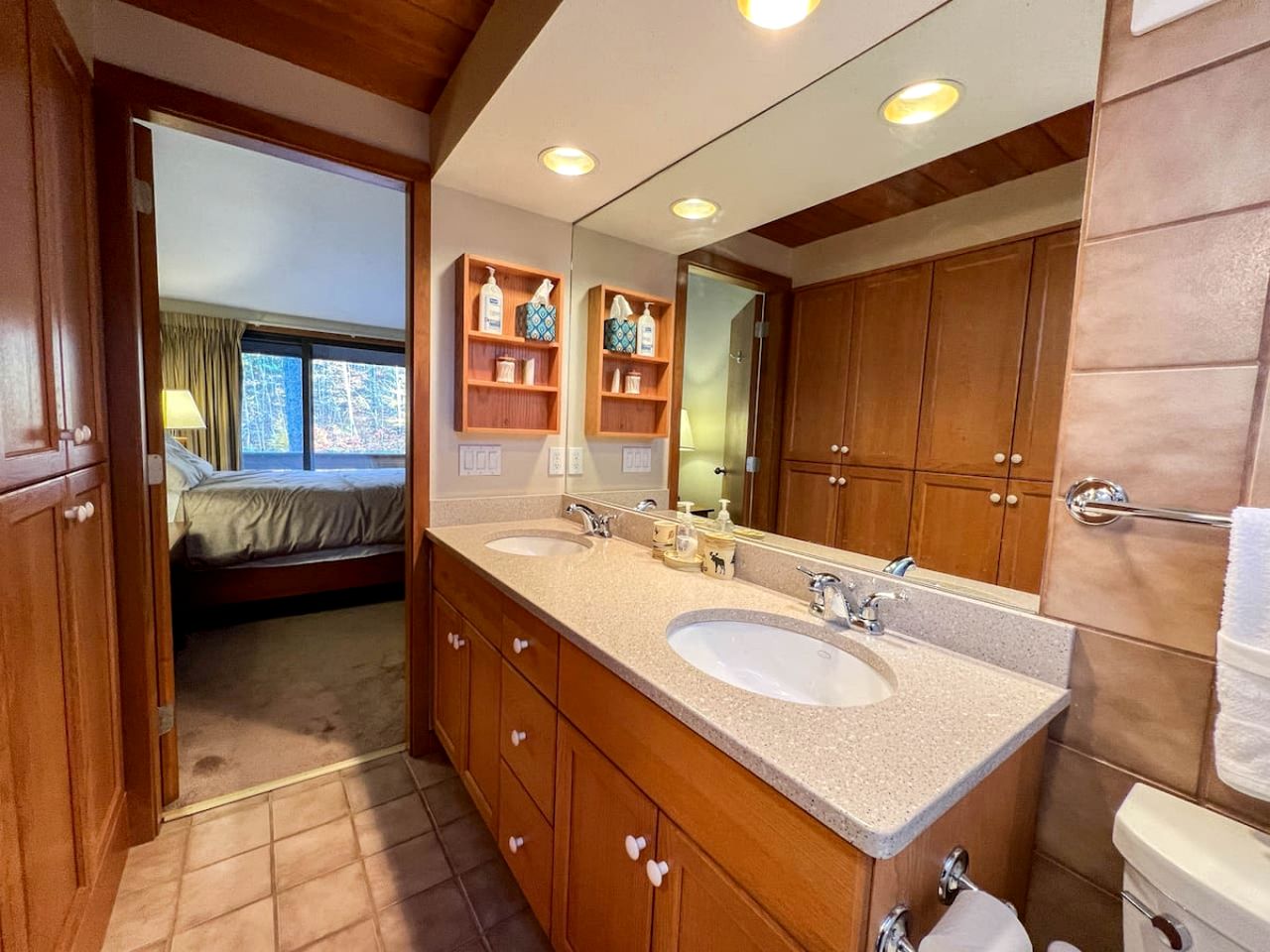 Impressive Secluded Cabin with Gorgeous Sights and Swimming Pool in Bartlett, New Hampshire