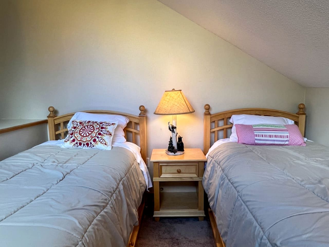 Impressive Secluded Cabin with Gorgeous Sights and Swimming Pool in Bartlett, New Hampshire