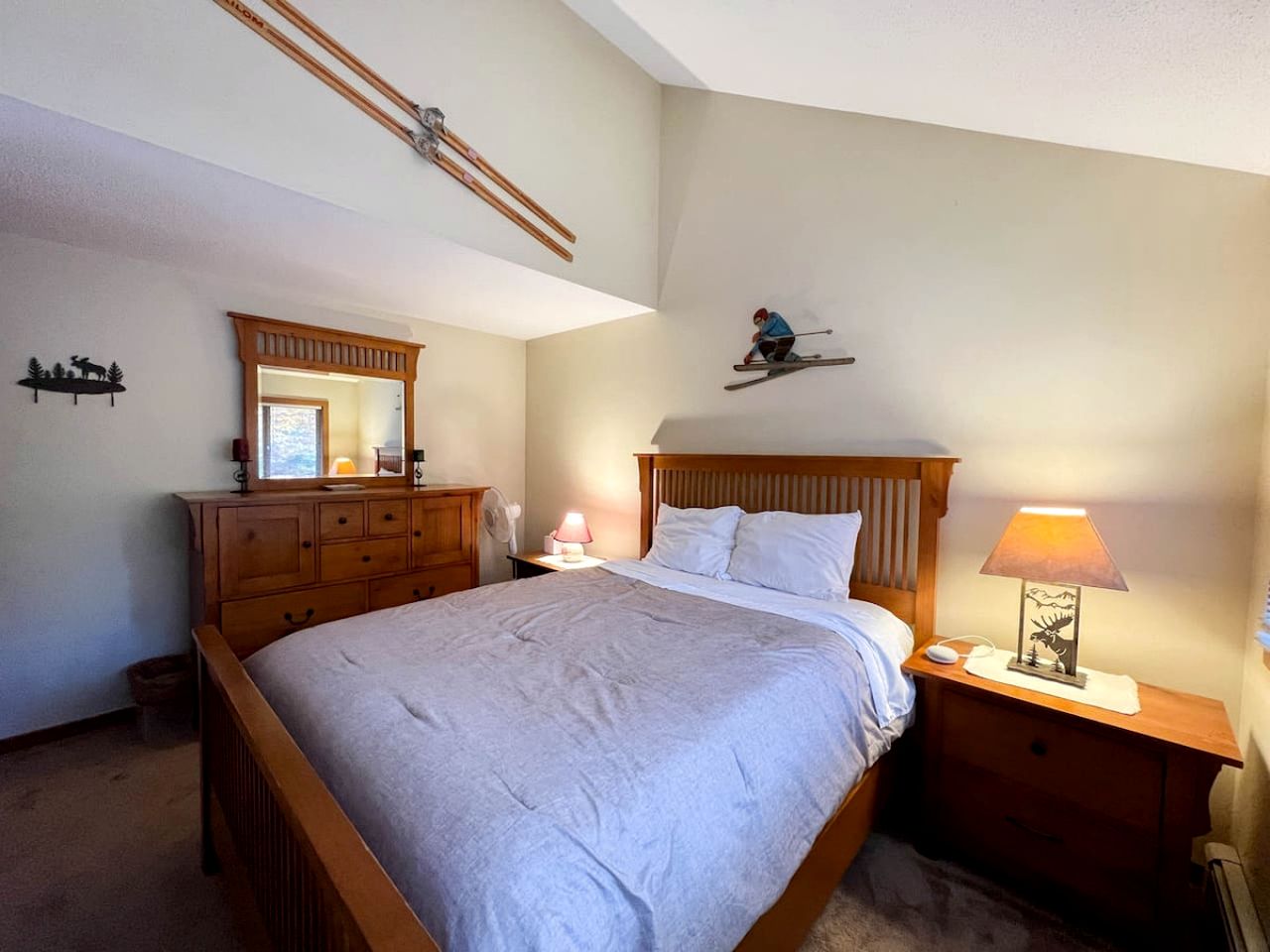 Impressive Secluded Cabin with Gorgeous Sights and Swimming Pool in Bartlett, New Hampshire