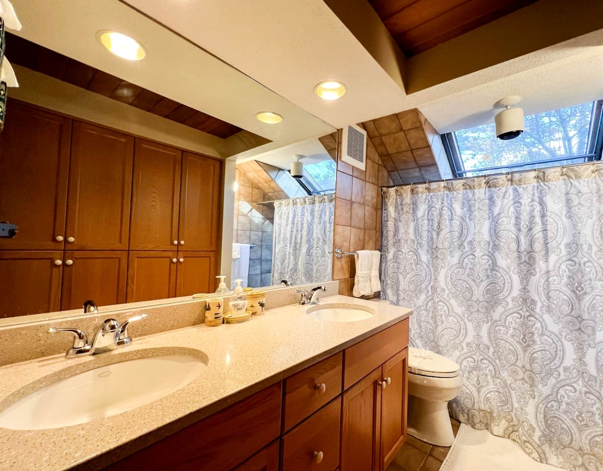 Impressive Secluded Cabin with Gorgeous Sights and Swimming Pool in Bartlett, New Hampshire
