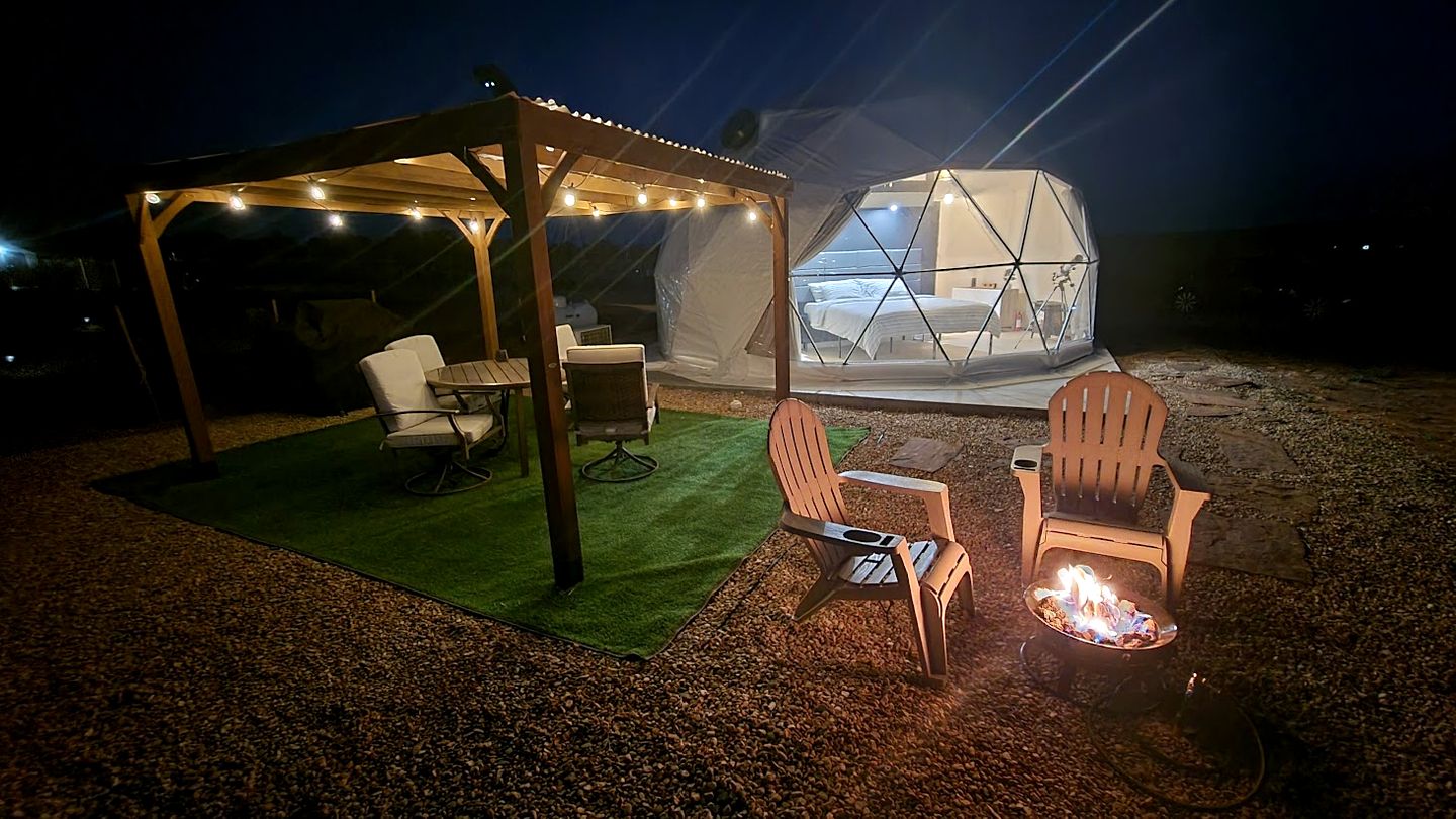 Impressive Secluded Dome with Barbecue and Fire Pit in Kanab, Utah