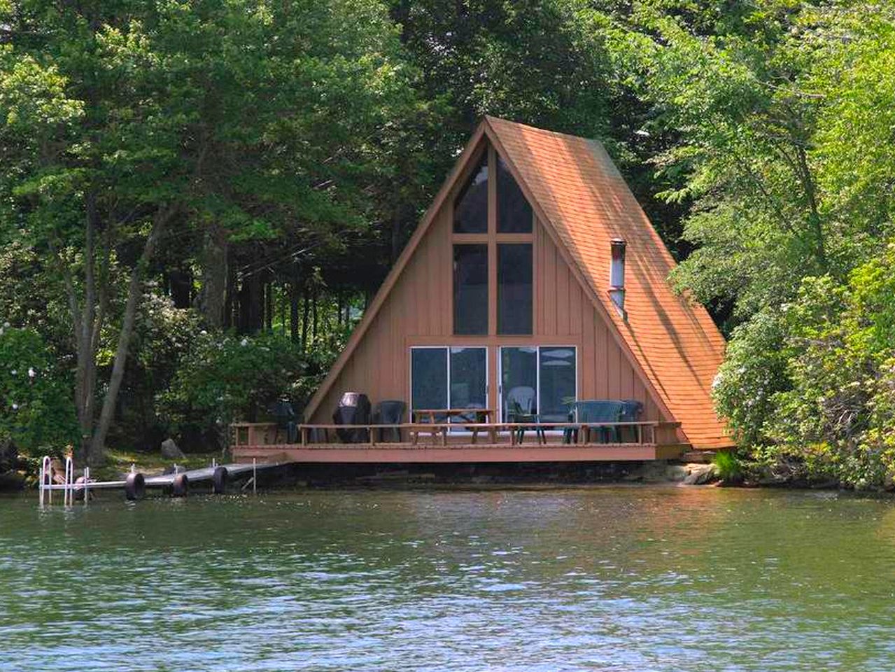 Impressive Secluded Island Perfect for a Group Getaway near Salmon River State Forest, Connecticut