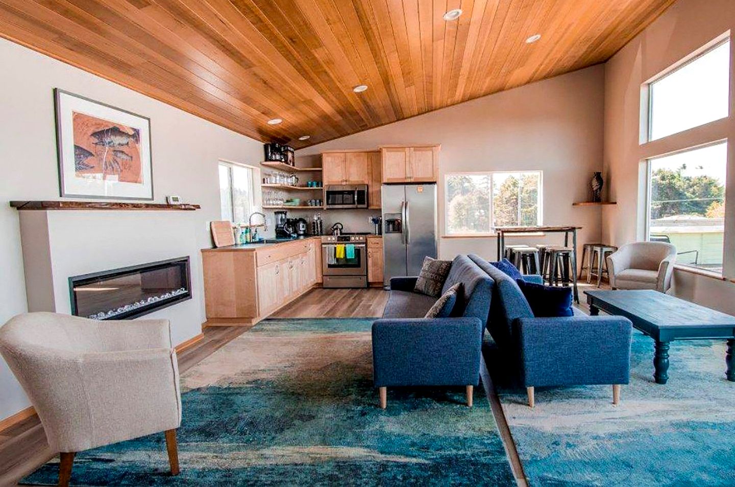 Impressive Tiny House with Fireplace in Waldport, Oregon