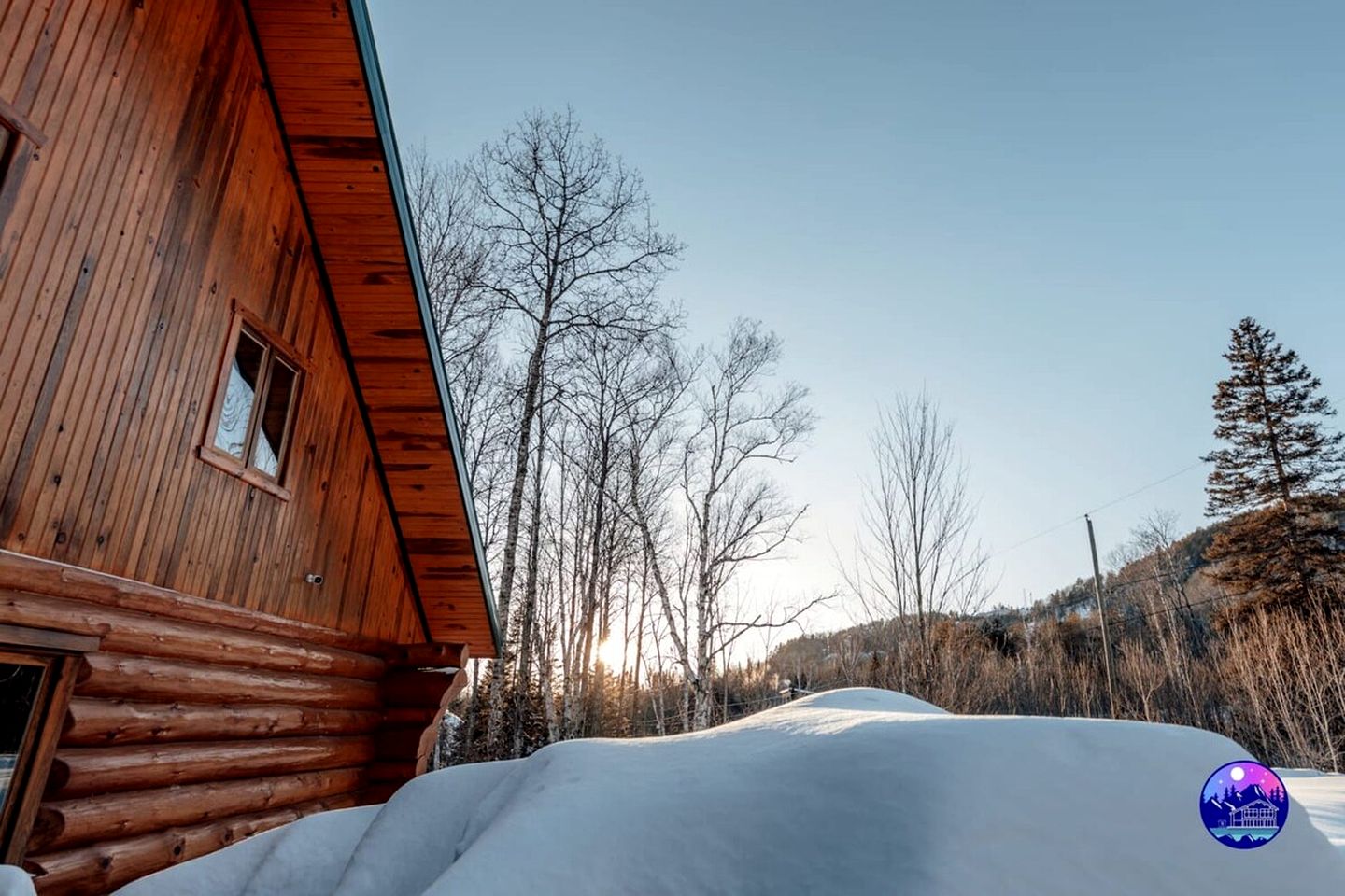 Impressive Villa with Pool, Spa and Billiard Fantastic for Winter Sports in Saint Come, Quebec
