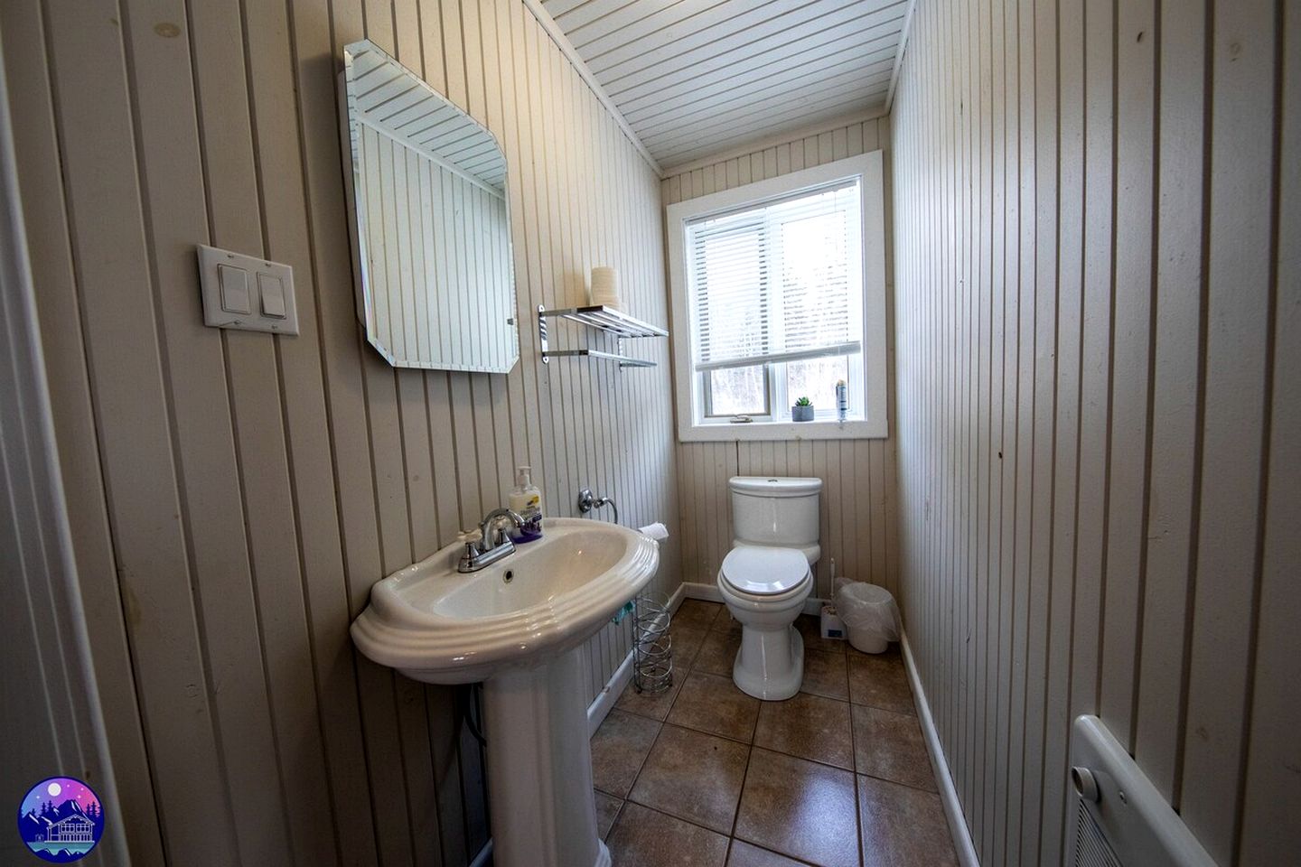 Impressive Villa with Pool, Spa and Billiard Fantastic for Winter Sports in Saint Come, Quebec