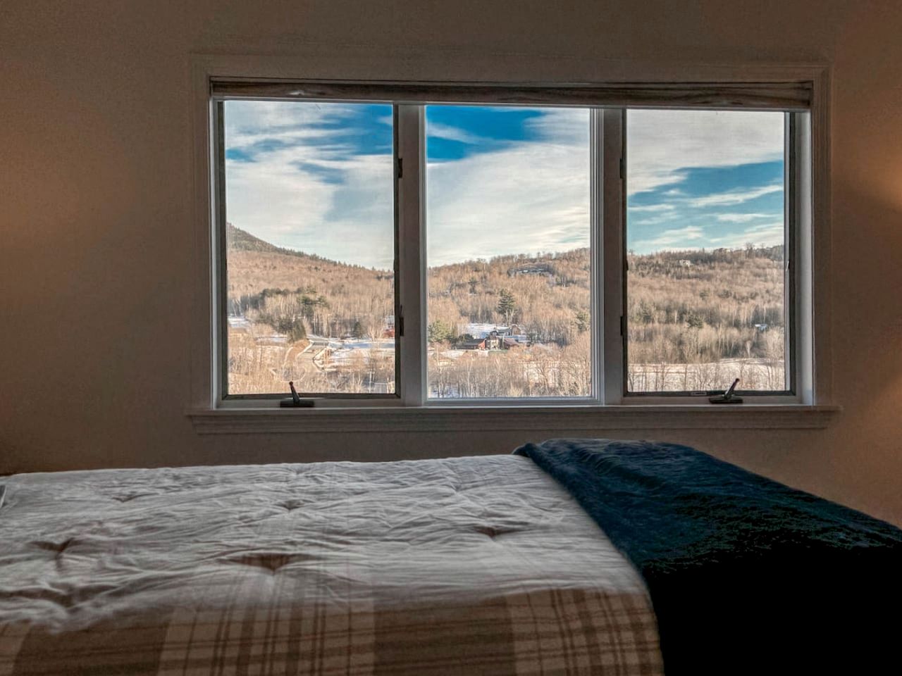 Impressive Villa Surrounded by Trees with Fantastic Sights in Jackson, New Hampshire
