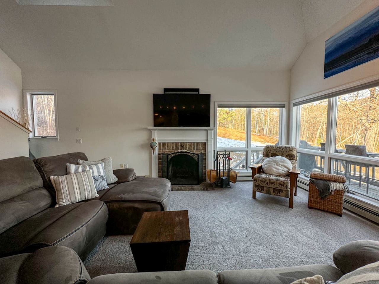 Impressive Villa Surrounded by Trees with Fantastic Sights in Jackson, New Hampshire