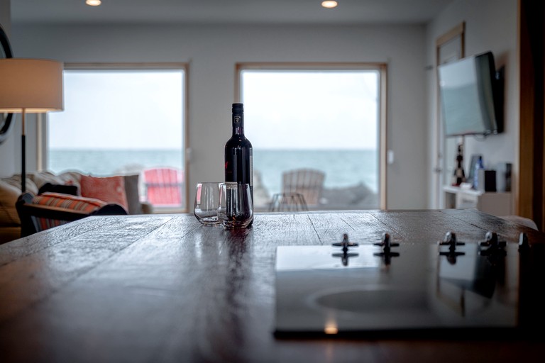 Cottages (Canada, Leamington, Ontario)