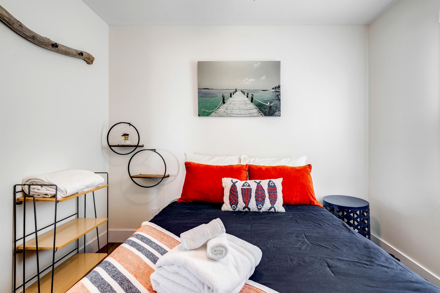 Impressive Waterfront Cottage with Fantastic Views in Leamington, Ontario