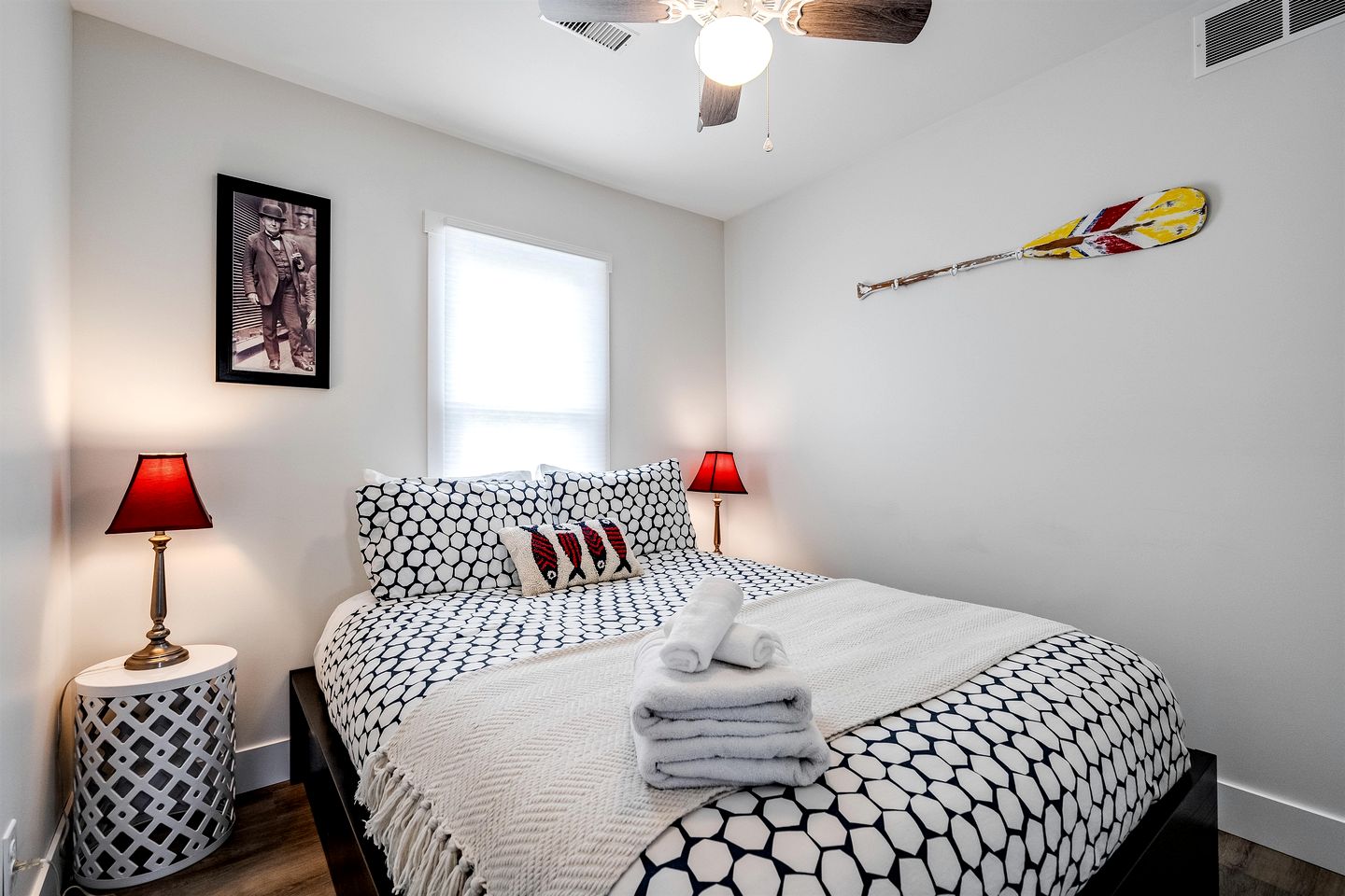 Impressive Waterfront Cottage with Fantastic Views in Leamington, Ontario