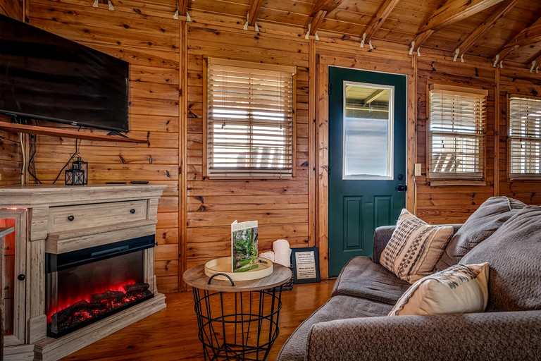 Cabins (United States of America, Mentone, Alabama)