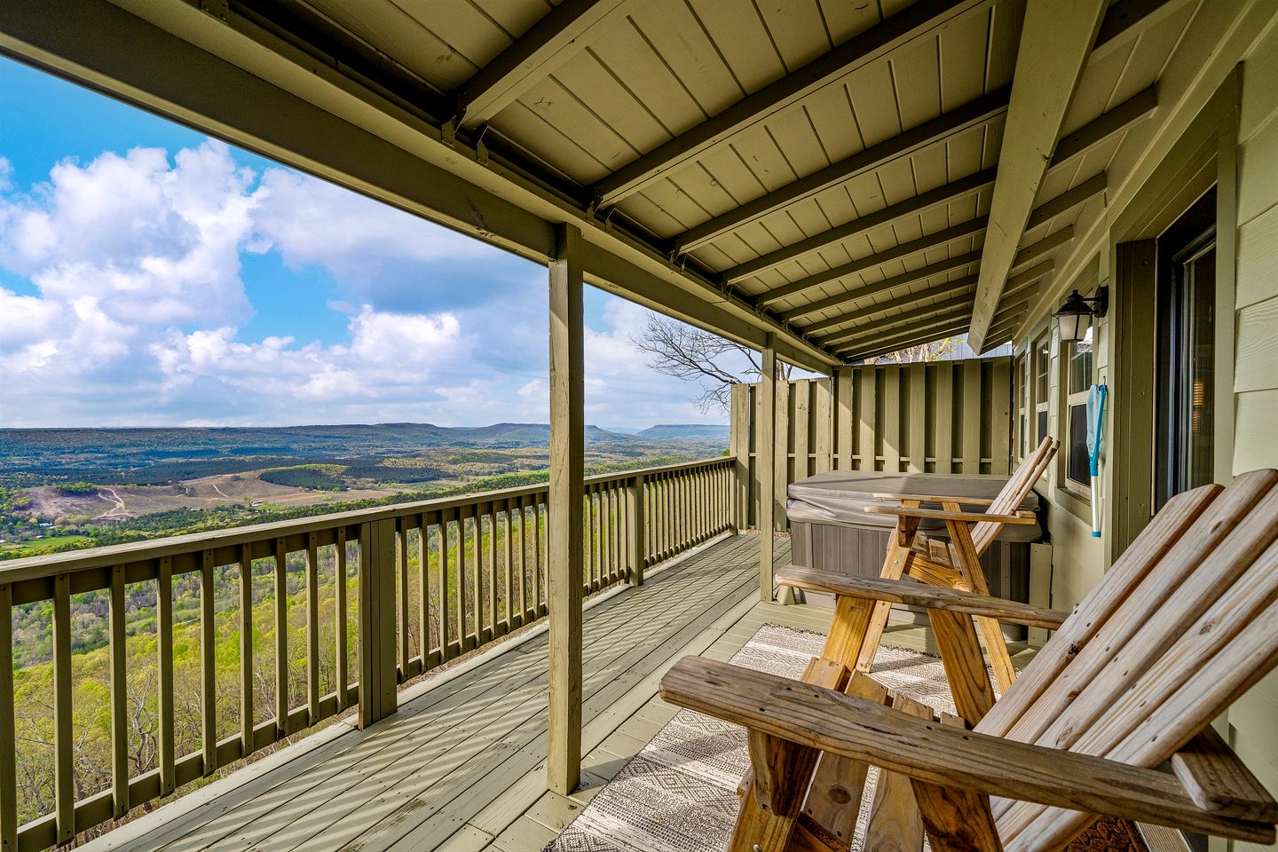 Impressive Wooden Rustic Cabin with Fireplace in Mentone, Alabama
