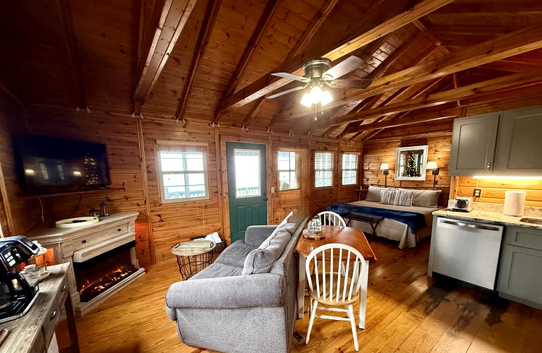 Cabins (United States of America, Mentone, Alabama)