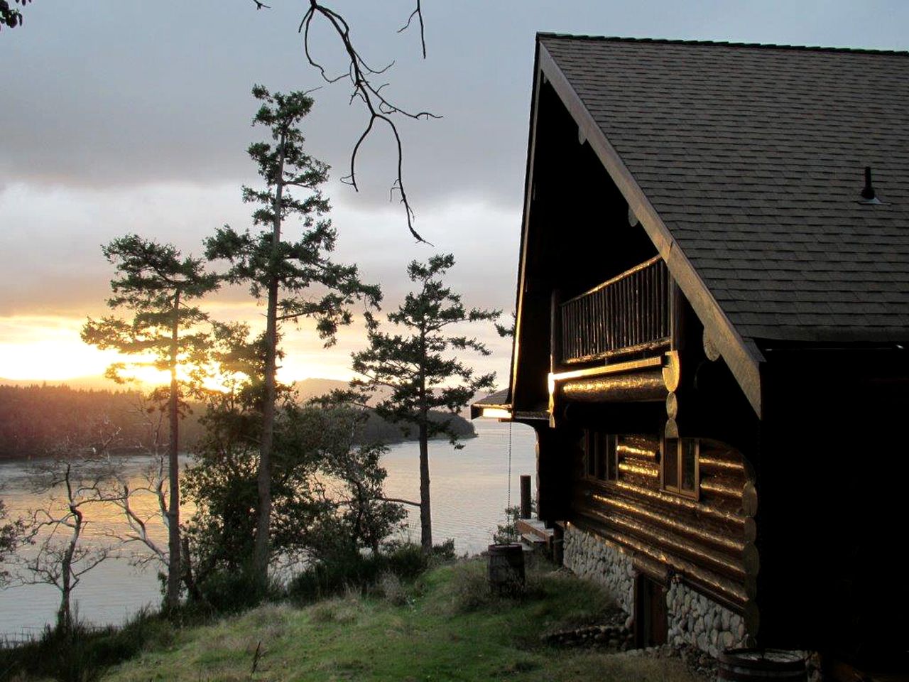 Log Cabin Rental with Sublime Views of the Water on Galiano Island in British Columbia