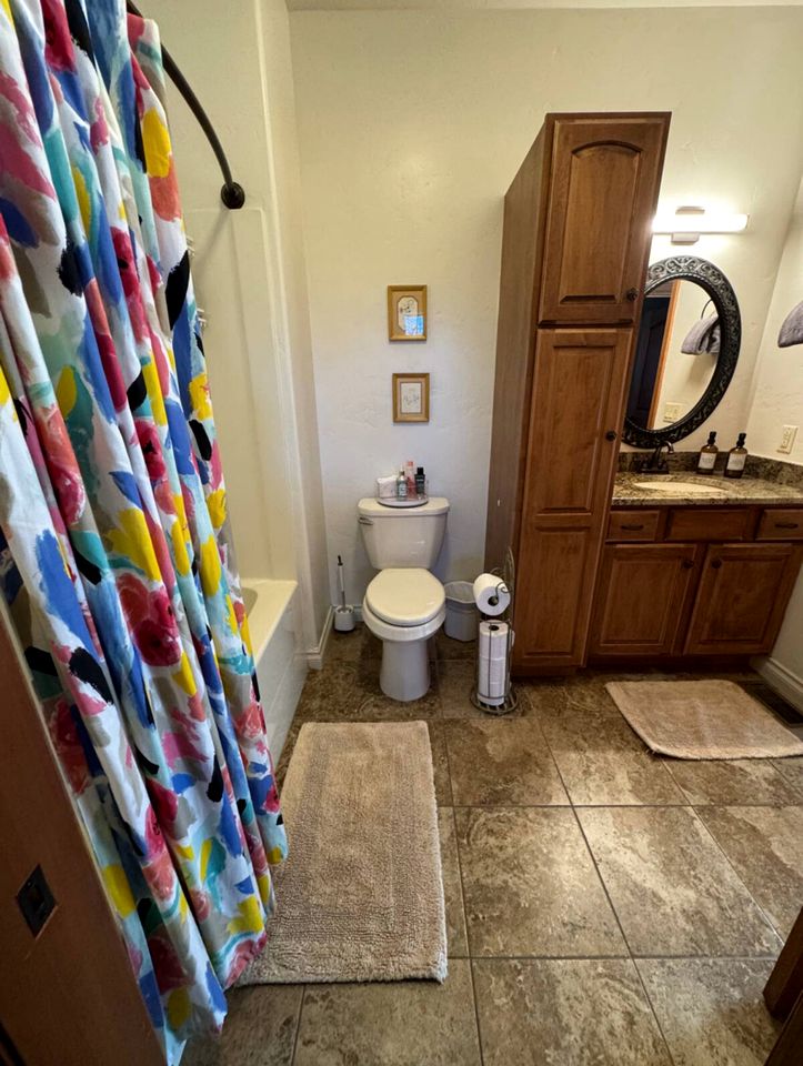 Scenic Riverview Mountain Retreat with Deck & Stargazing Near Glacier National Park, Columbia Falls MT