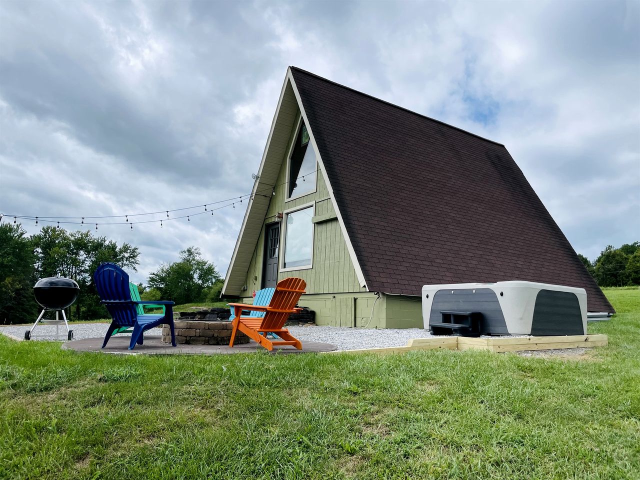 Incredible A-frame with Fabulous Panoramic Views and Hot-tub in Makanda, Illinois