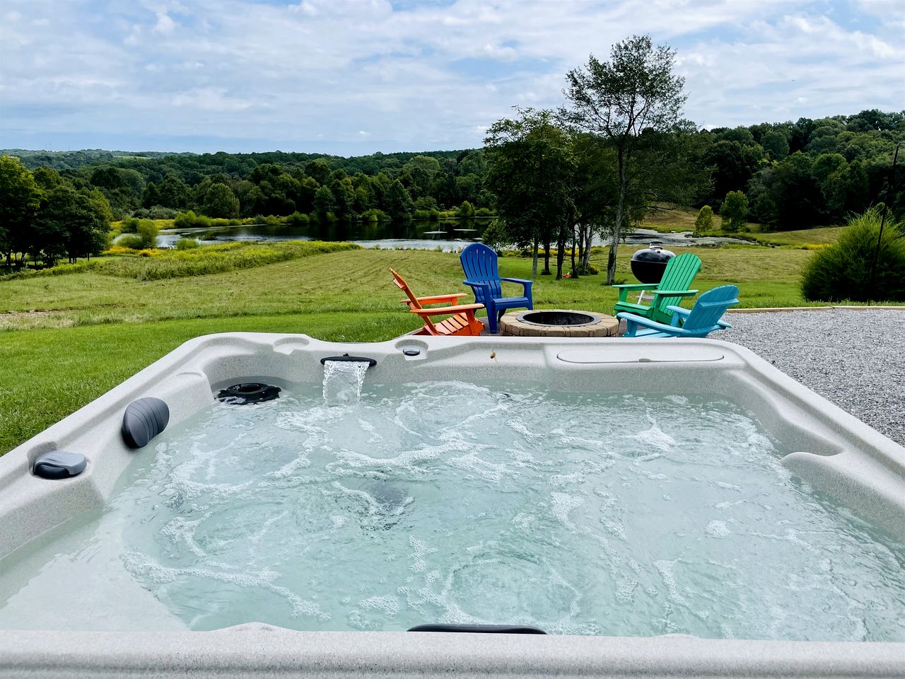 Incredible A-frame with Fabulous Panoramic Views and Hot-tub in Makanda, Illinois
