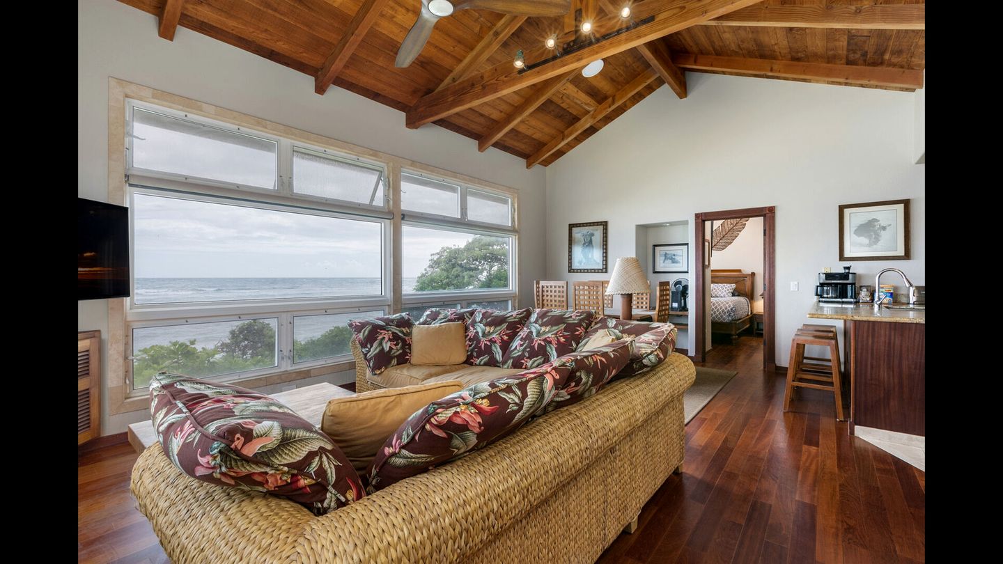 Incredible Beach House with Stunning Views in Laie, Hawaii