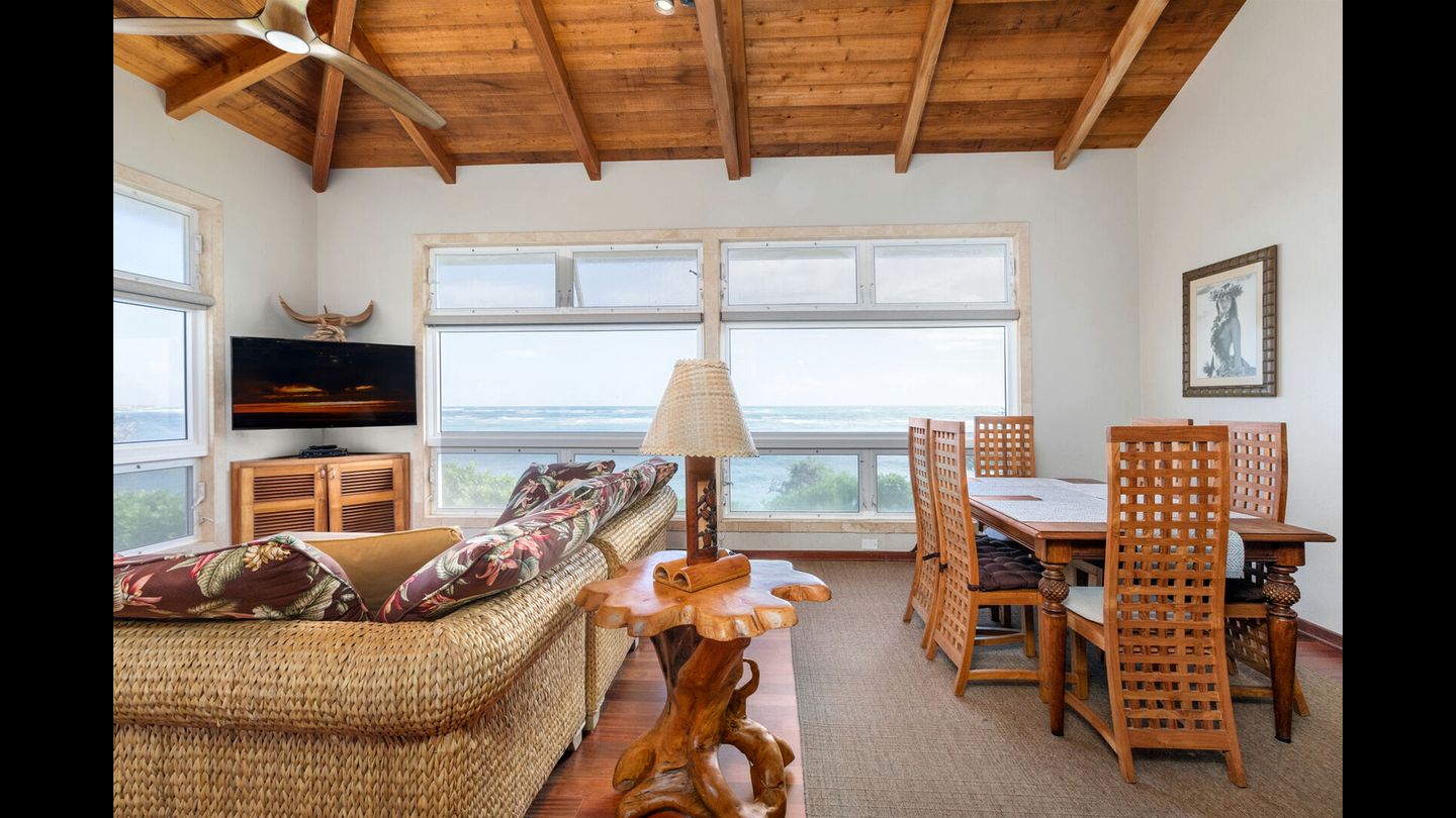 Incredible Beach House with Stunning Views in Laie, Hawaii