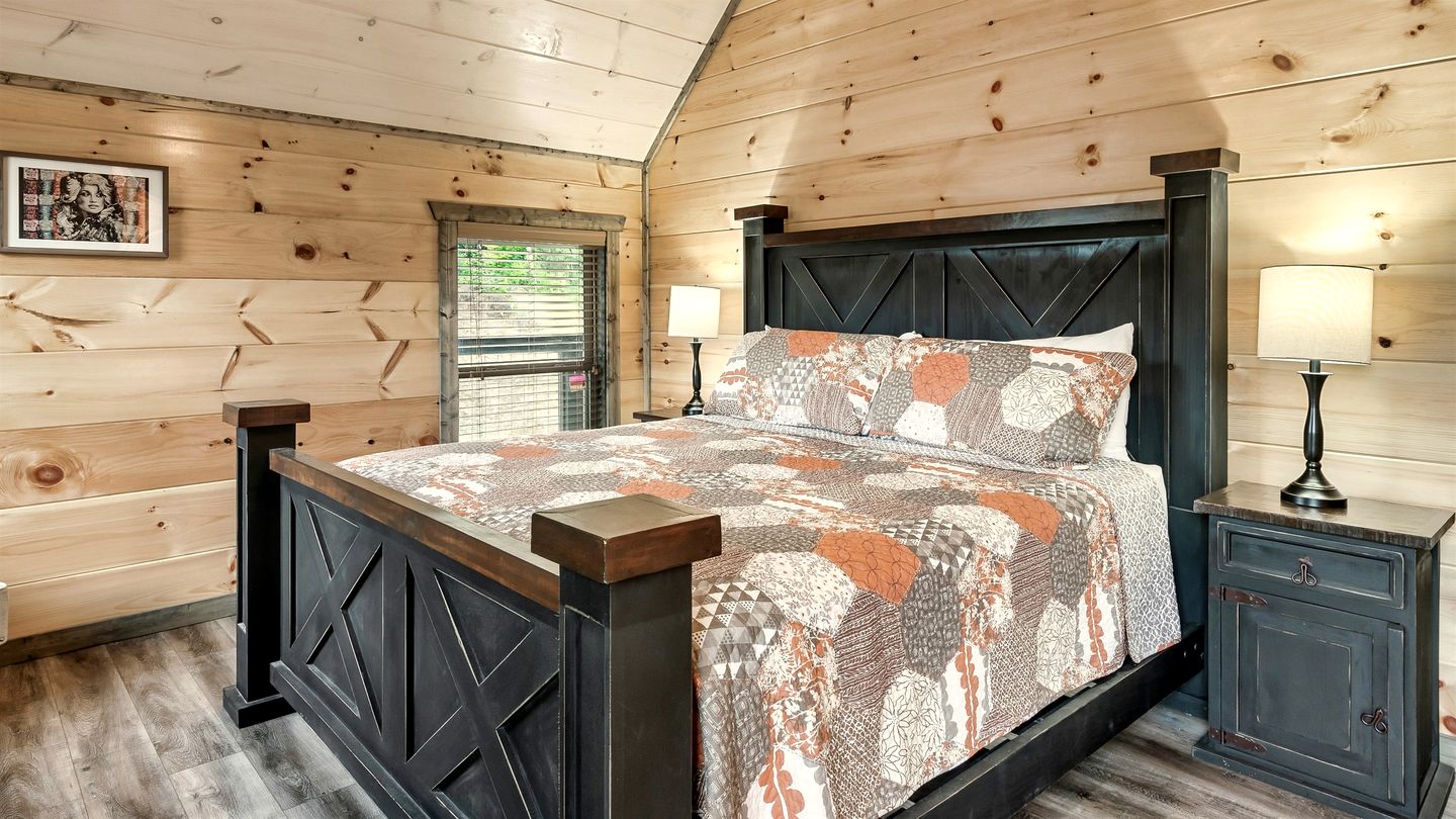 Incredible Cabin Amazing for a Relaxing Vacation in Sevierville, Tennesee