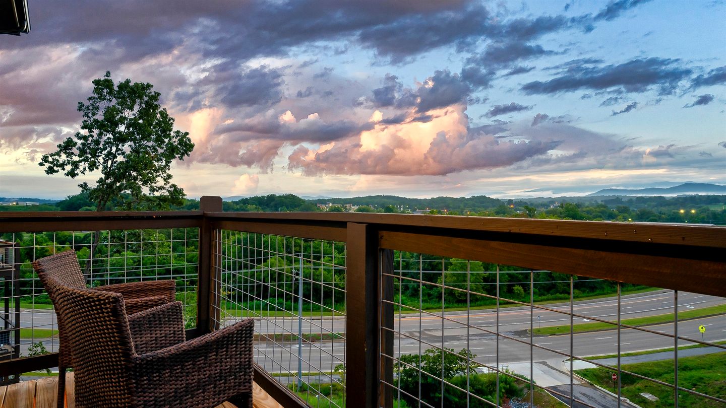 Incredible Cabin Amazing for a Relaxing Vacation in Sevierville, Tennesee