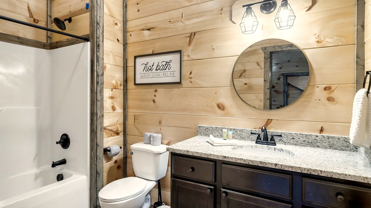 Incredible Cabin Amazing for a Relaxing Vacation in Sevierville, Tennesee