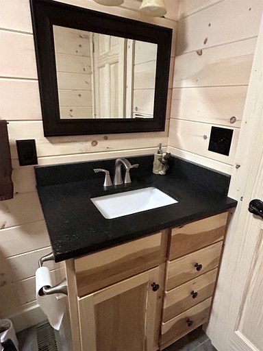 Cabins (United States of America, Campbellsville, Kentucky)