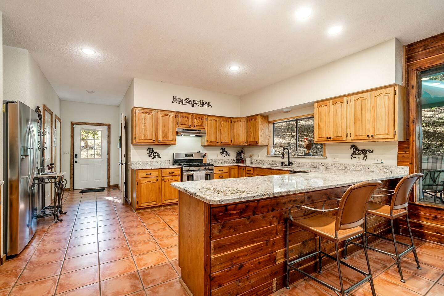 Enchanting Woodland Cabin Escape with Creekside Views near Lake Hamilton Arkansas