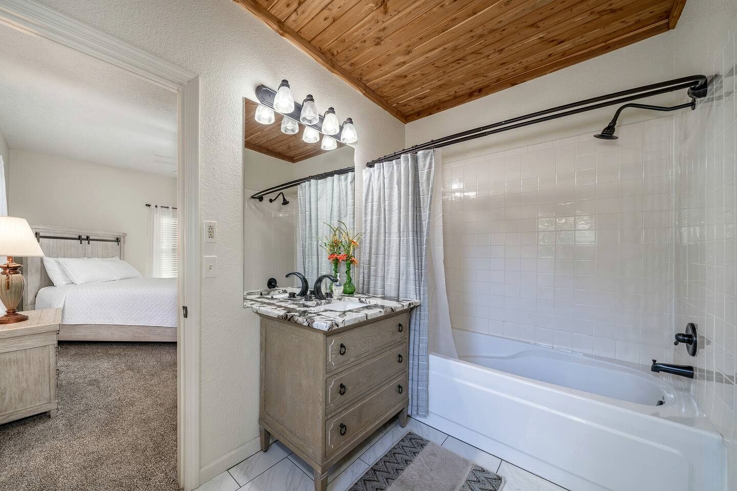 Enchanting Woodland Cabin Escape with Creekside Views near Lake Hamilton Arkansas