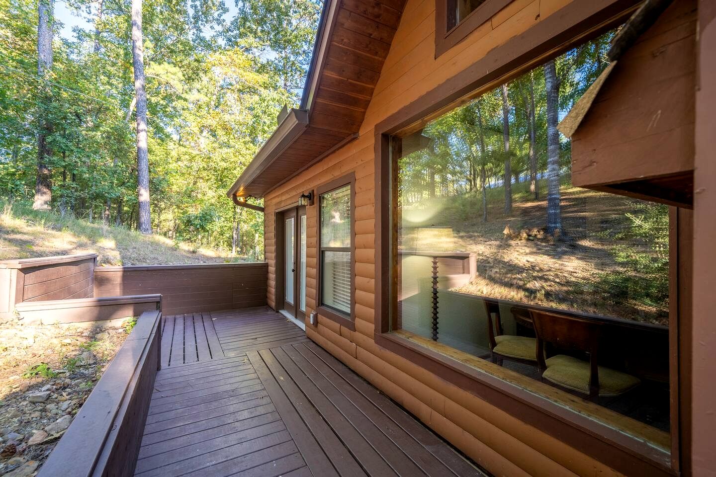 Enchanting Woodland Cabin Escape with Creekside Views near Lake Hamilton Arkansas