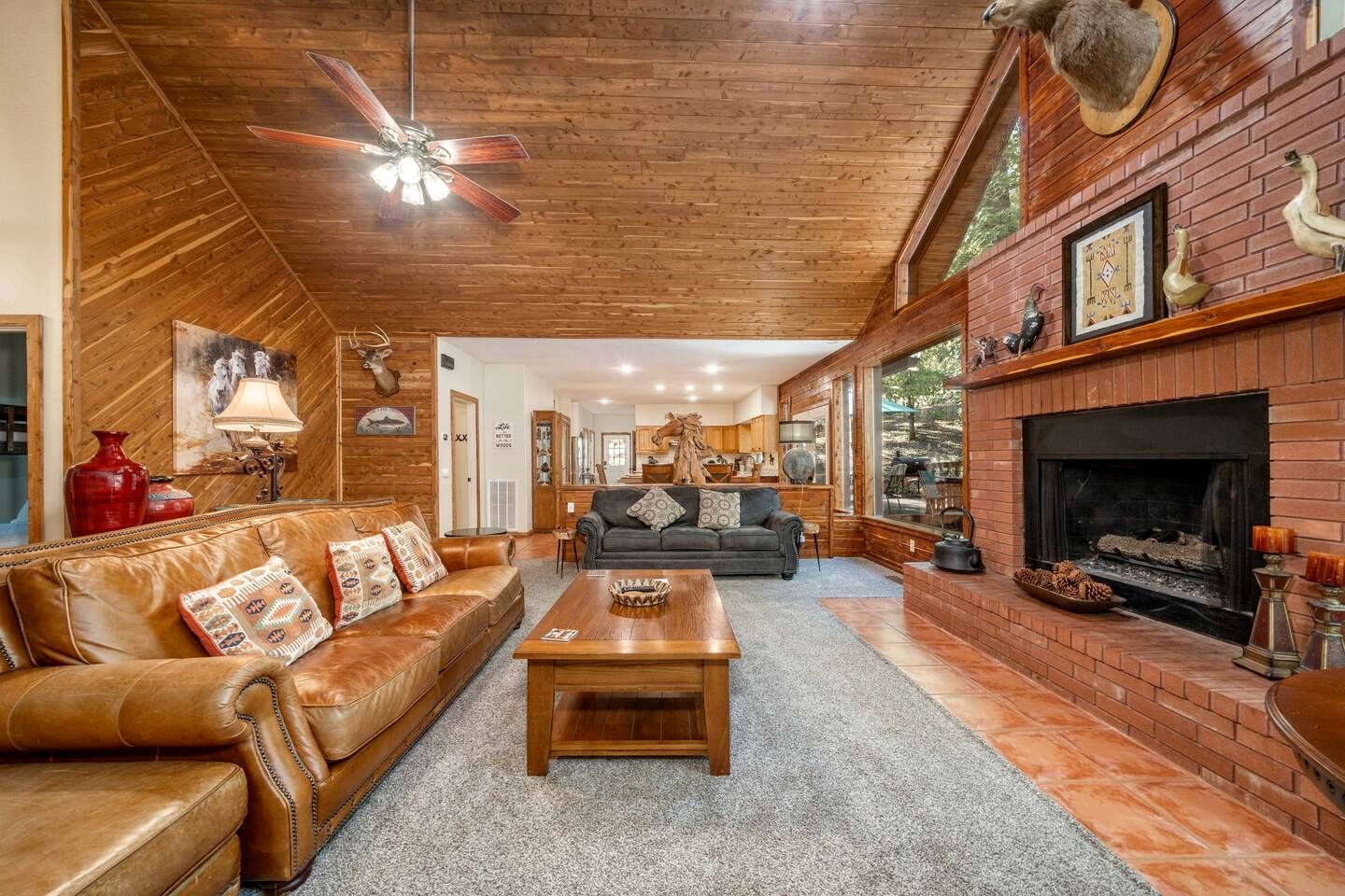 Enchanting Woodland Cabin Escape with Creekside Views near Lake Hamilton Arkansas