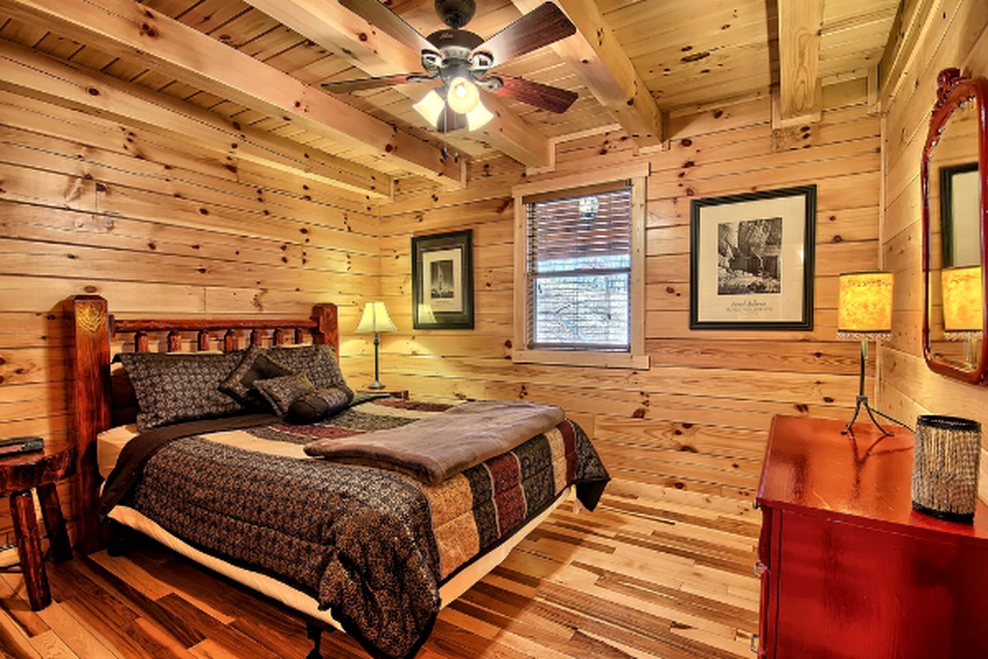 Cabin Lancaster, Ohio Glamping Hub