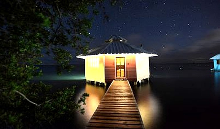 Boats & Floating Homes (Roatan, Islas de la Bahía, Honduras)