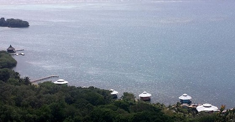 Boats & Floating Homes (Roatan, Islas de la Bahía, Honduras)