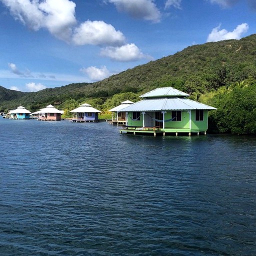 Boats & Floating Homes (Roatan, Islas de la Bahía, Honduras)