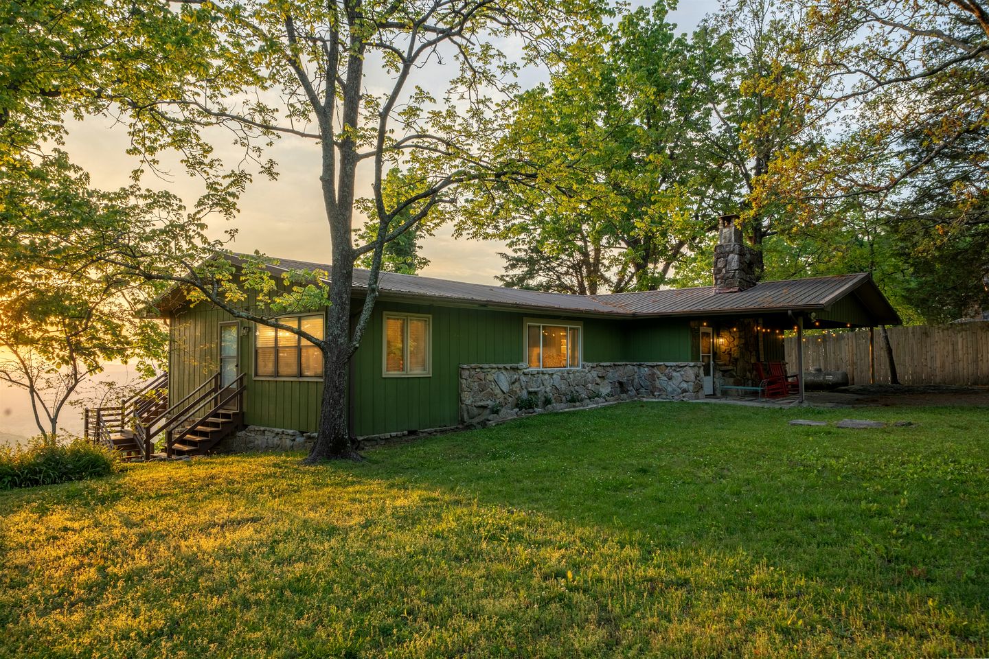 Incredible Cottage with Breathtaking Views from the Amazing Deck, the Perfect Base for Exploring the Area Around Mentone, Alabama