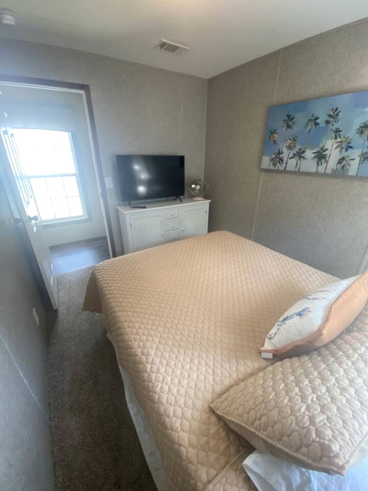 Incredible Cottage with Fire Pit in Dunnellon, Florida