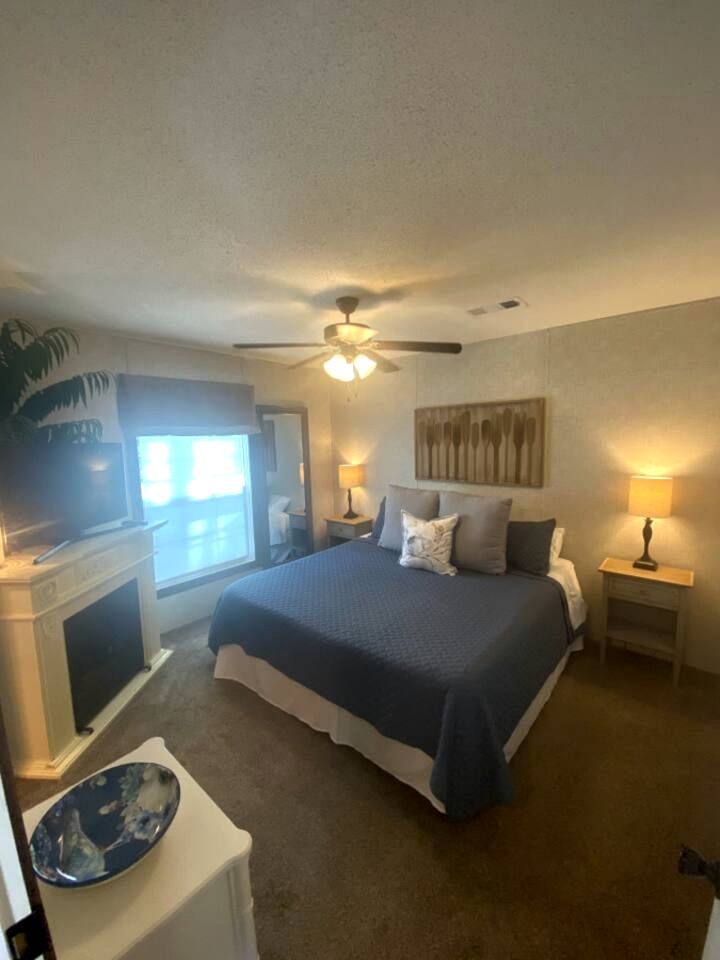 Incredible Cottage with Fire Pit in Dunnellon, Florida