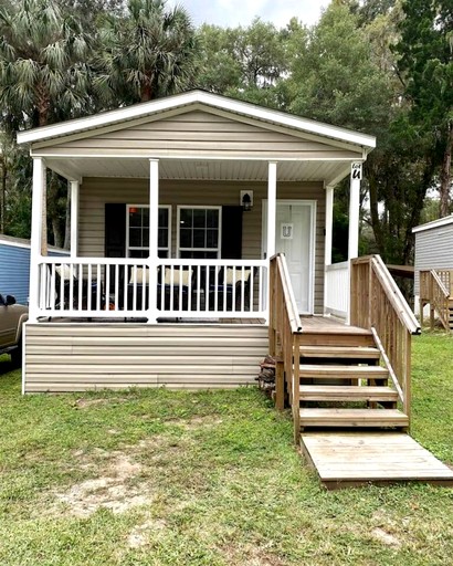 Cottages (United States of America, Dunnellon, Florida)